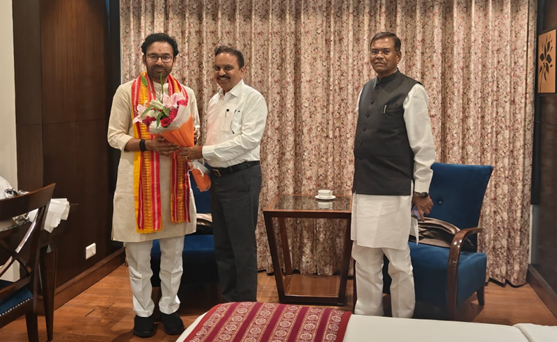 Paradip Port Authority Chairman meets Coal Minister